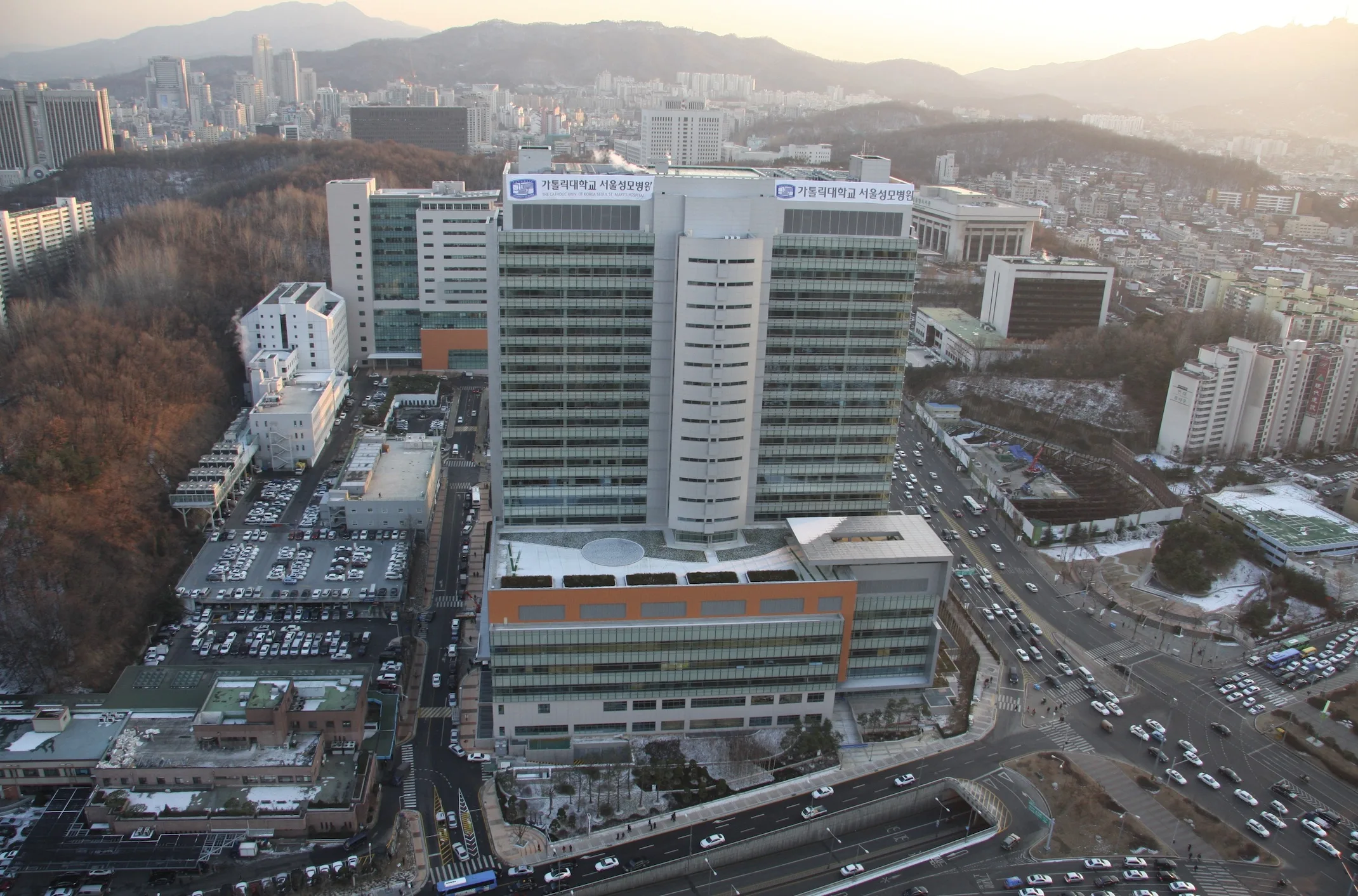 Giving Birth in South Korea: The 3-Tier Hospital System, Real Costs, and My Emergency C-Section Story